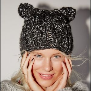 ISO snow cat beanie